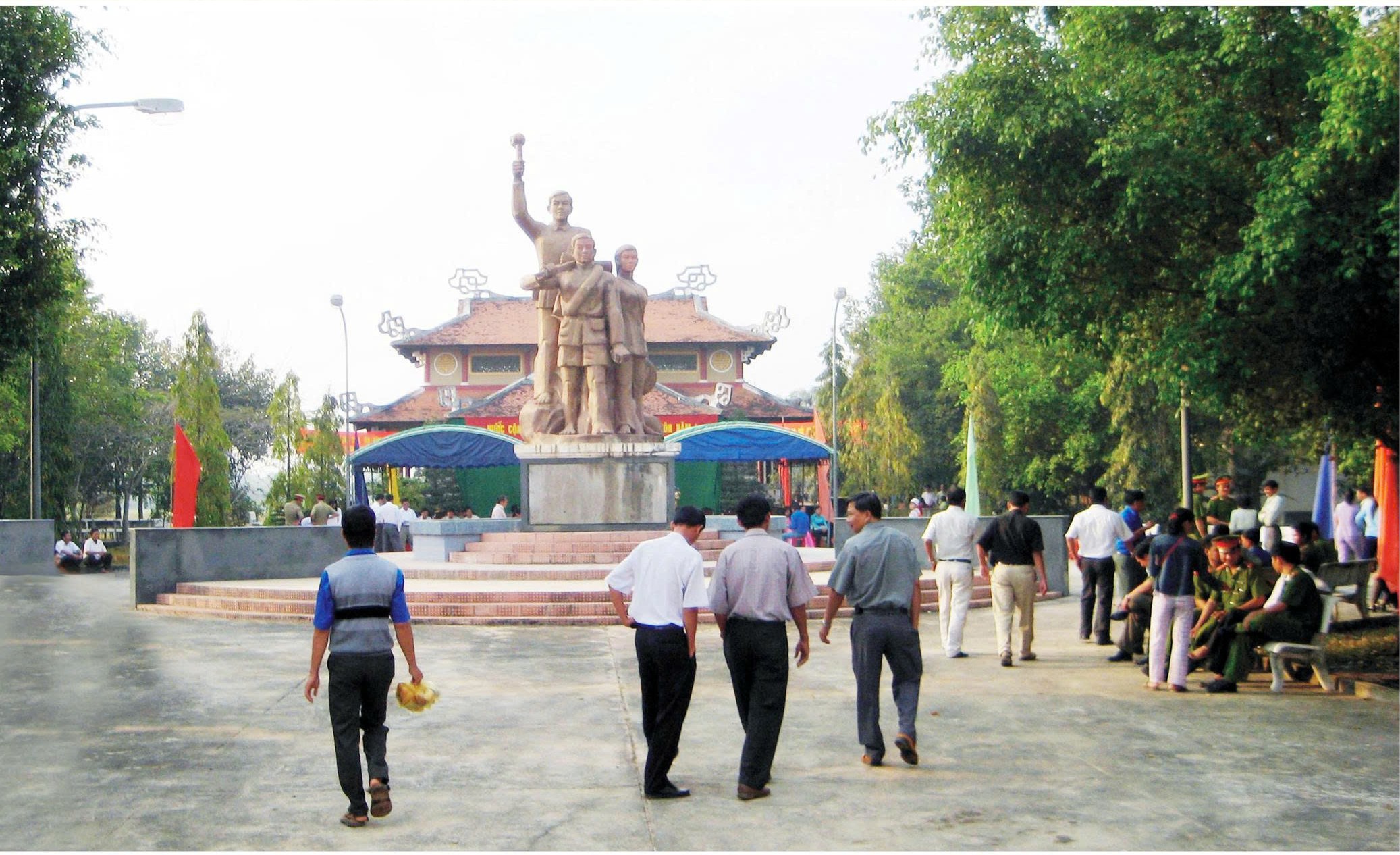 Di tích lịch sử Căn cứ Thanh niên Cách mạng Trảng Bàng tại Rừng Rong